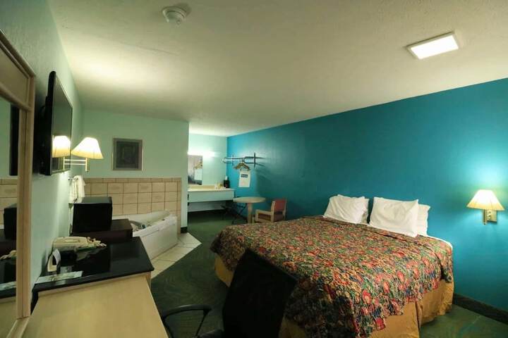 Room 5 of 22