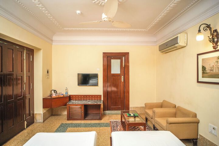 Room 25 of 135