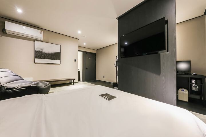 Room 22 of 51