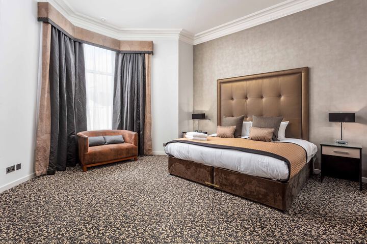 Room 7 of 54