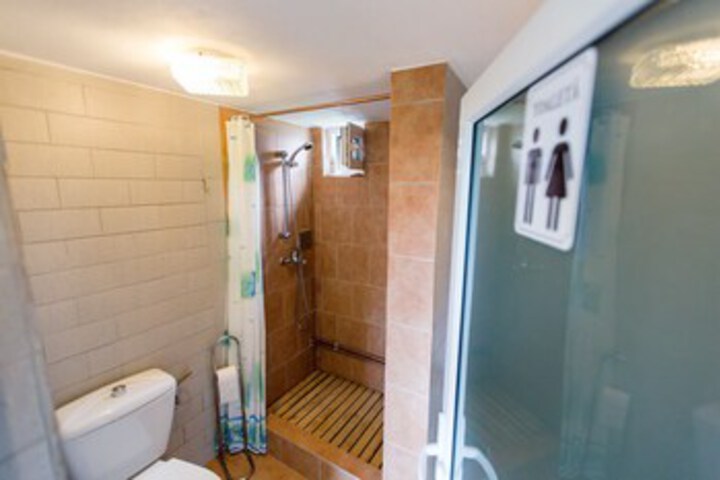 Room 5 of 25