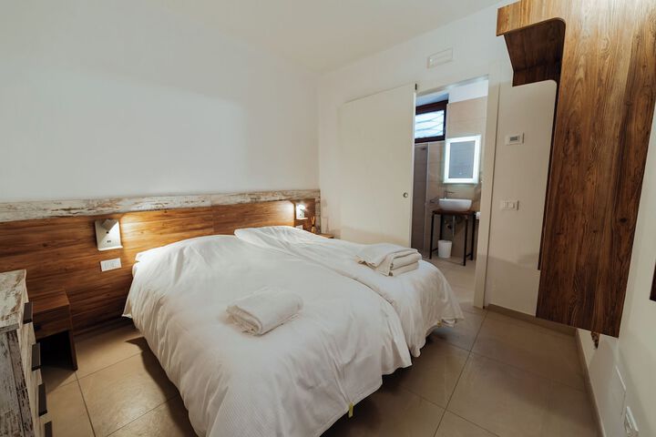 Room 3 of 30