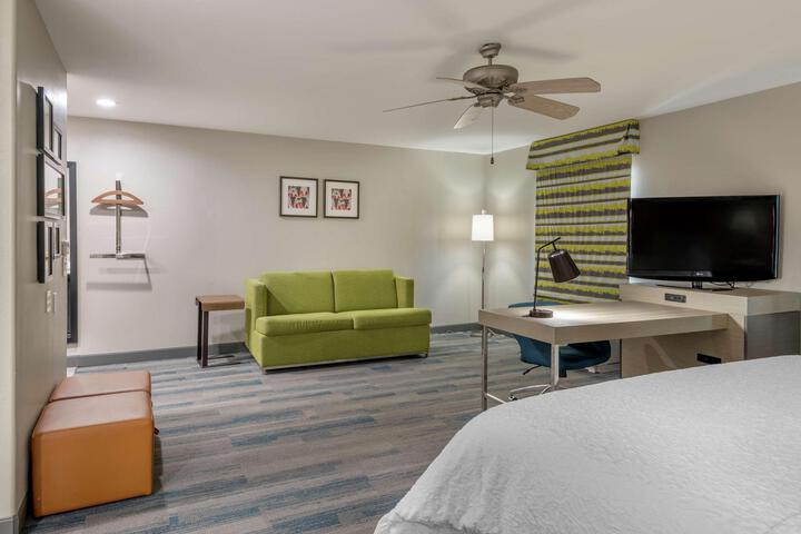 1 King Bed with Work Area (9 of 12)