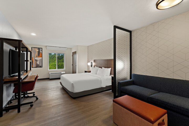 Room 15 of 57