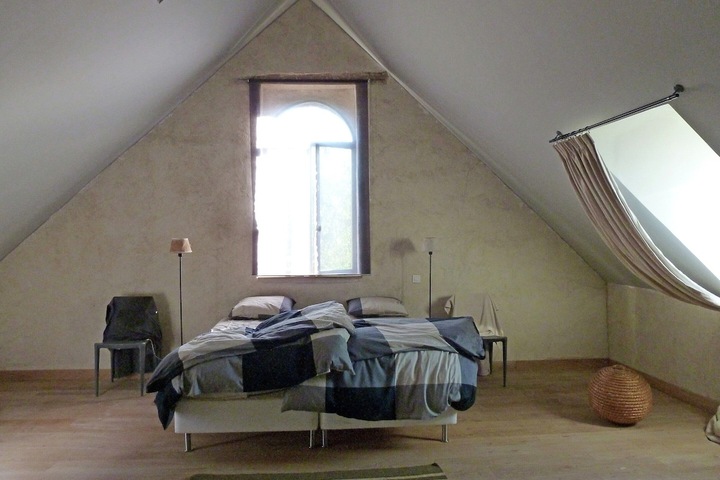 Room 3 of 58