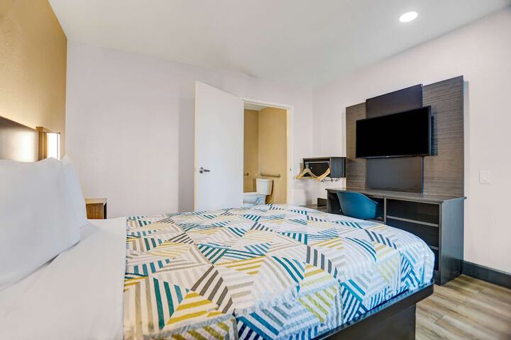 1 Double Bed Roll in Shower (3 of 11)