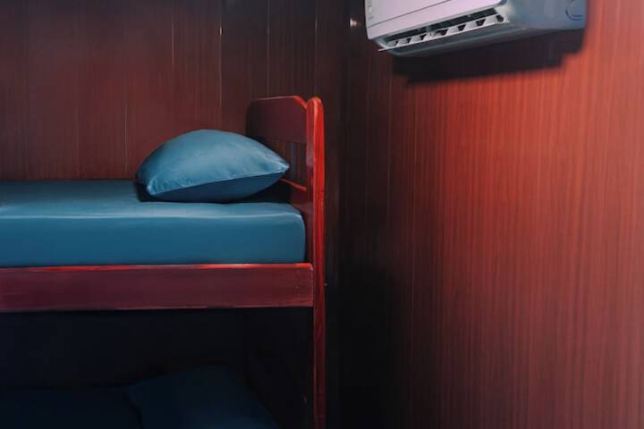 Room 2 of 18