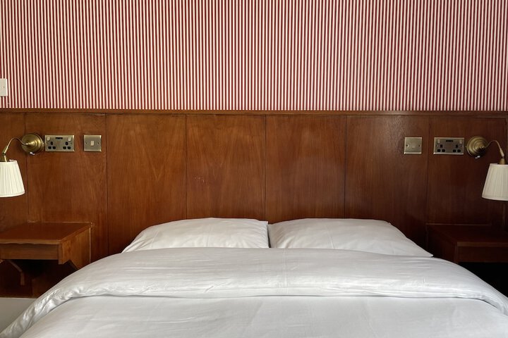 Room 17 of 78