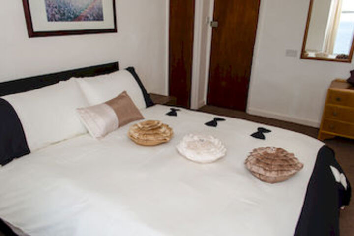 Room 34 of 47
