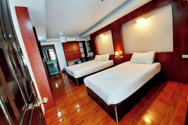 Room 65 of 155