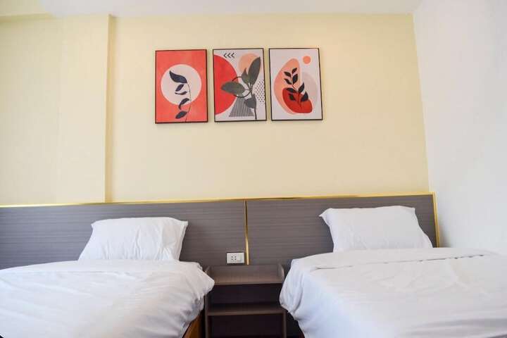 Room 5 of 22