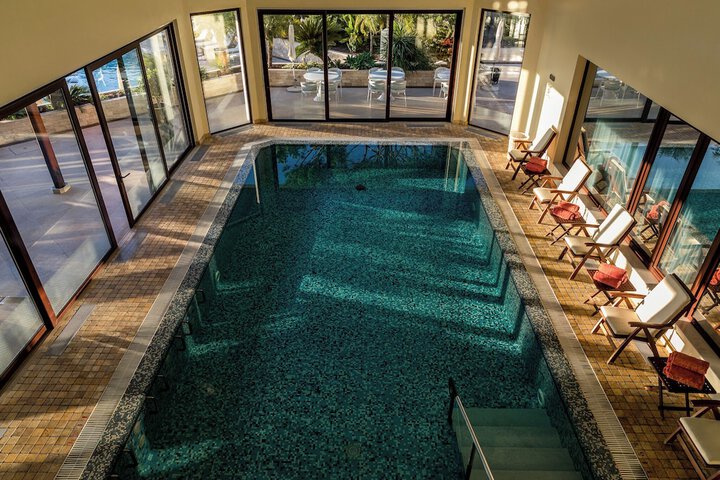 Pool Hotel