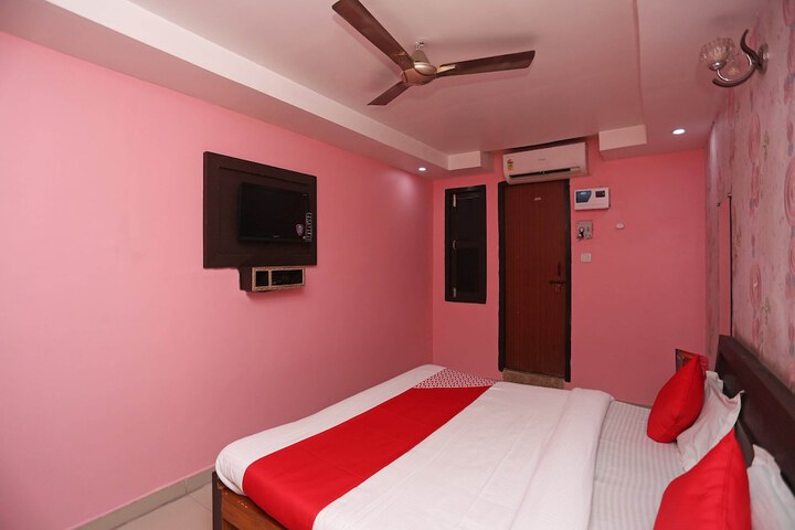Room 20 of 32