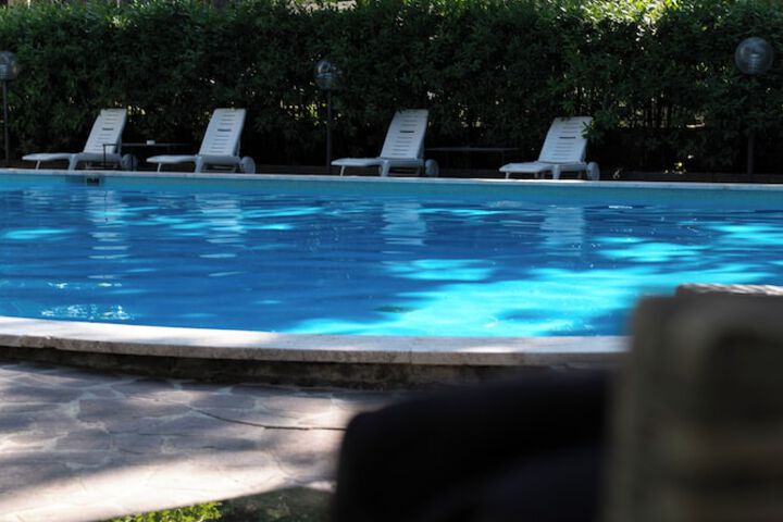 Pool 63 of 90