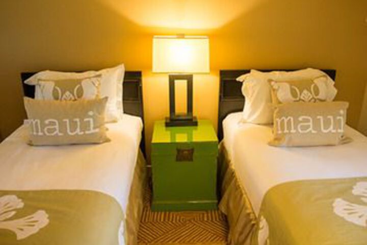 Room 11 of 25