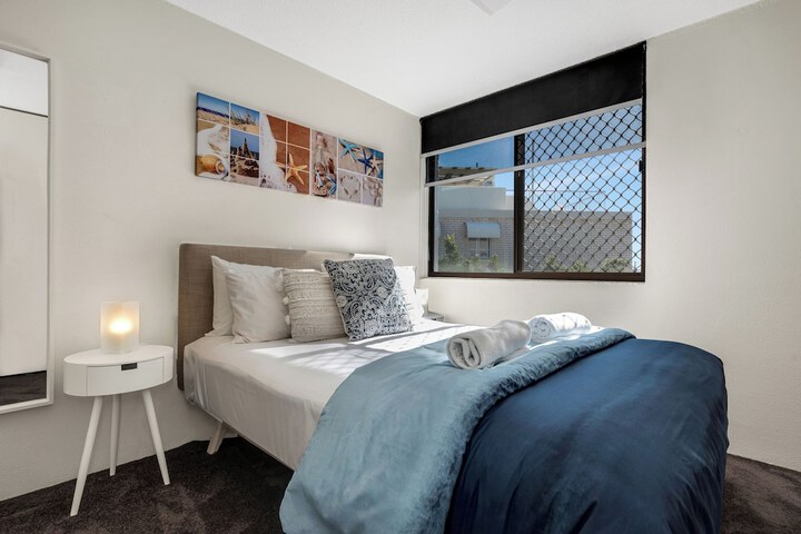 Room 11 of 38