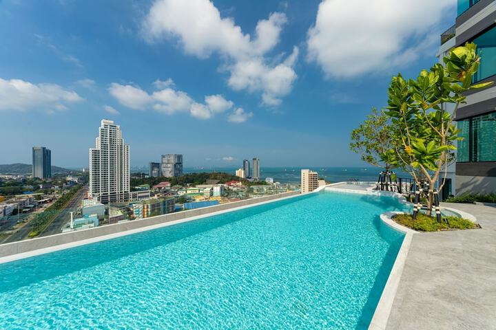 Pool 19 of 24
