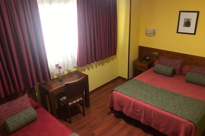 Room 8 of 21