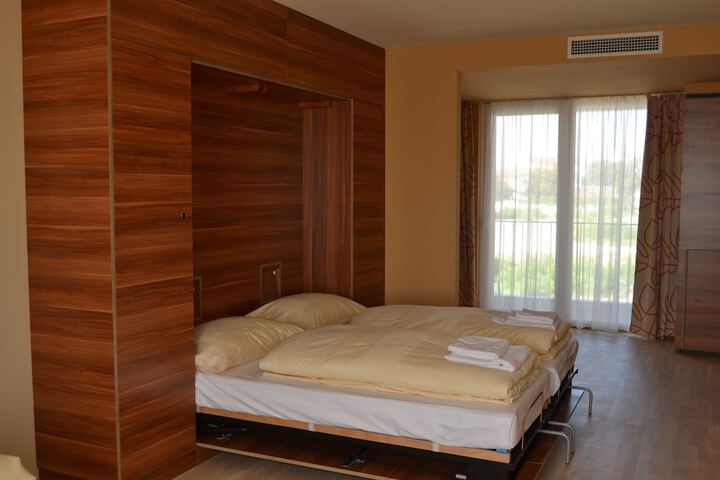 Room 4 of 56