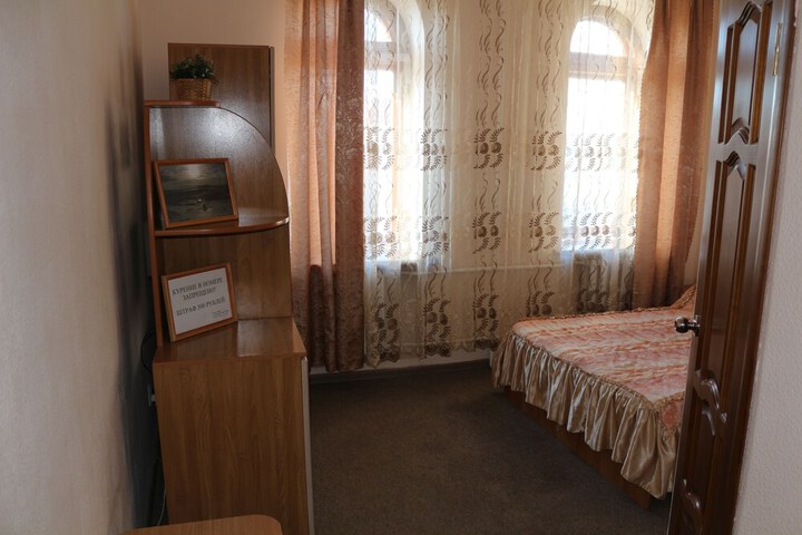 Room 23 of 75