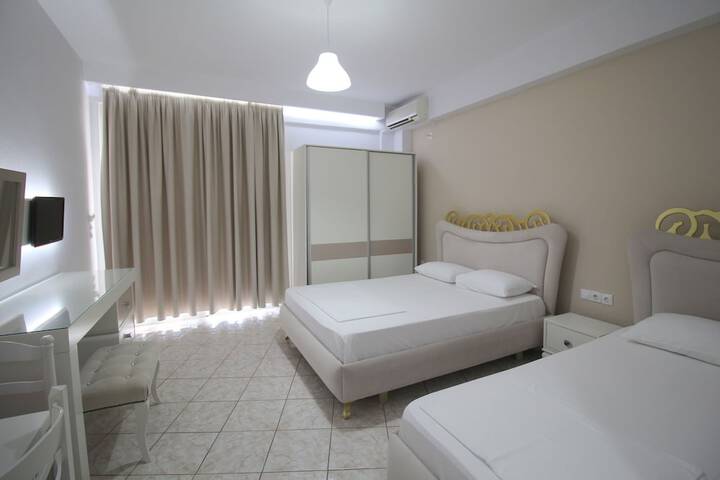 Room 18 of 66