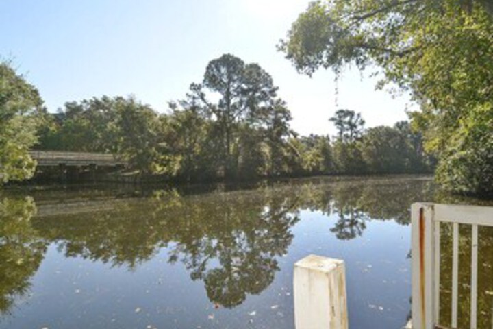 Property Grounds 20 of 41