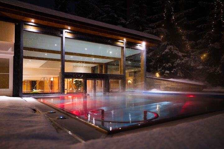 Pool 41 of 62