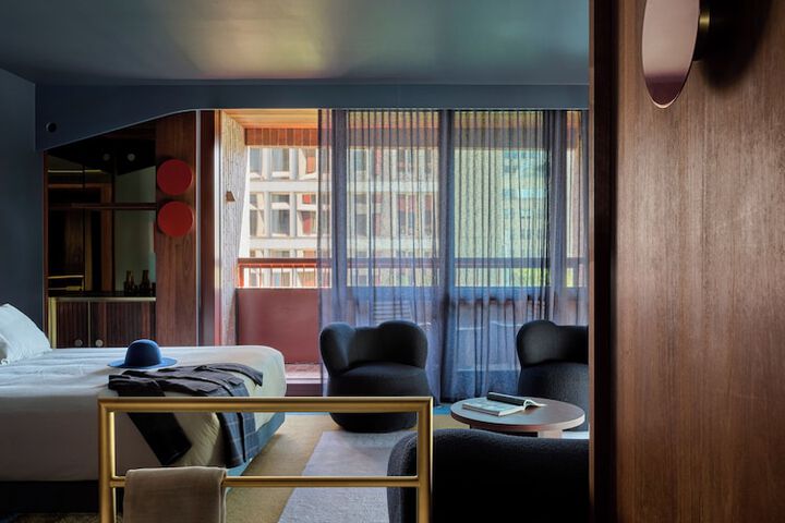 Room 40 of 68
