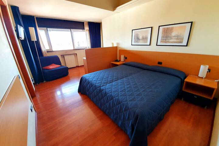 Room 22 of 45