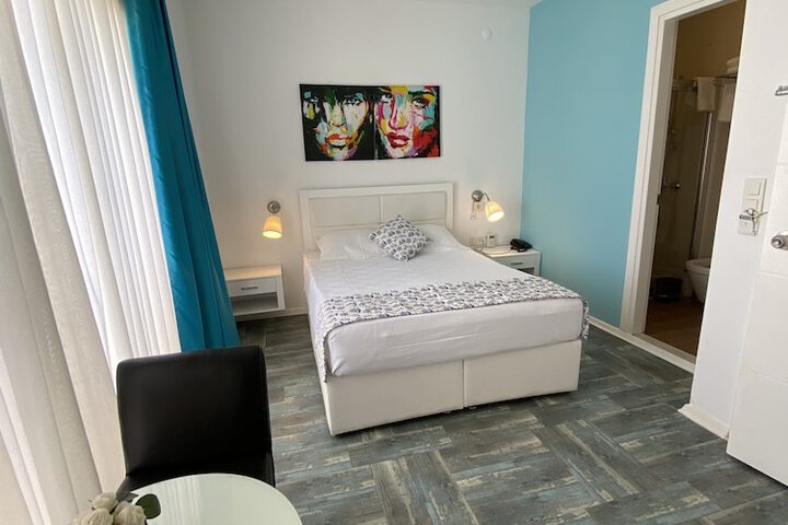 Room 29 of 258