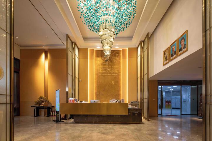 Hotel Interior 4 of 86