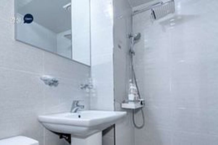 Room 2 of 22