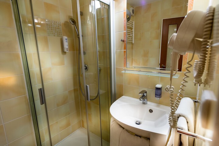 Clean Restrooms