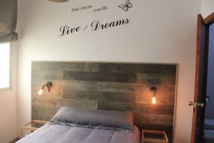 Room 4 of 11
