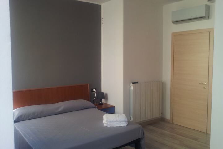 Room 5 of 29