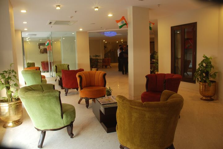 Guest Lobby