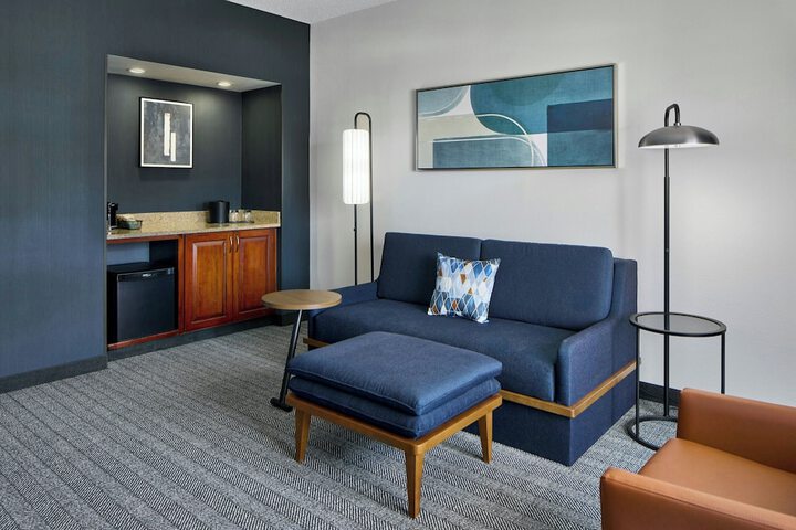 Room 33 of 78