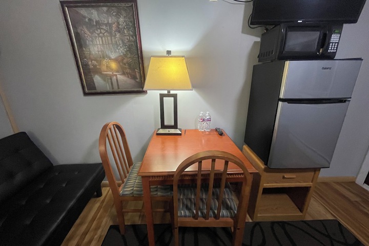 Room 15 of 36