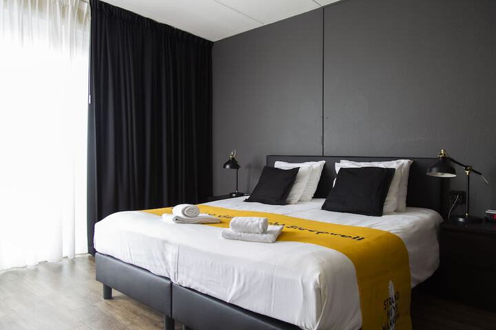 Room 16 of 45