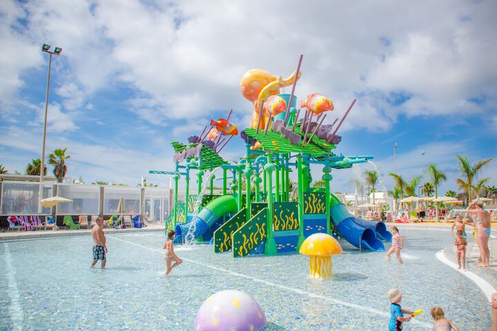 Pools & Facilities