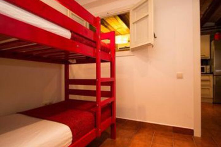 Room 49 of 140