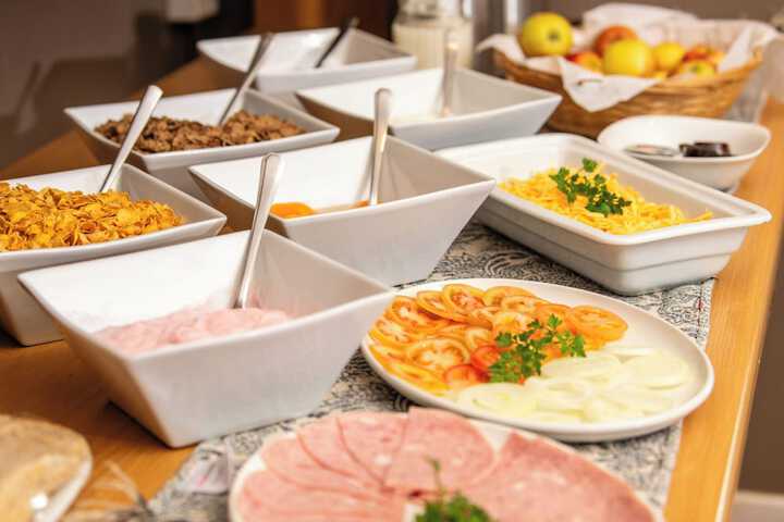 Breakfast buffet