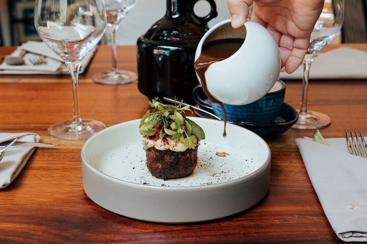 Dining 67 of 89