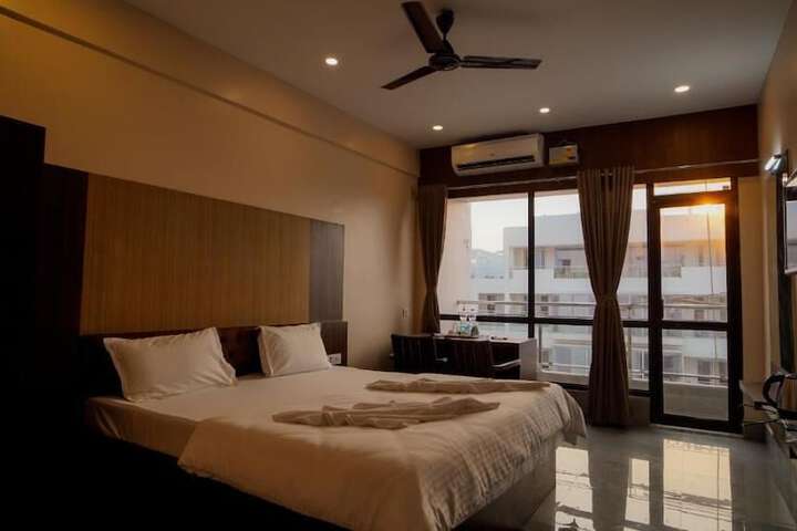 Room 2 of 22