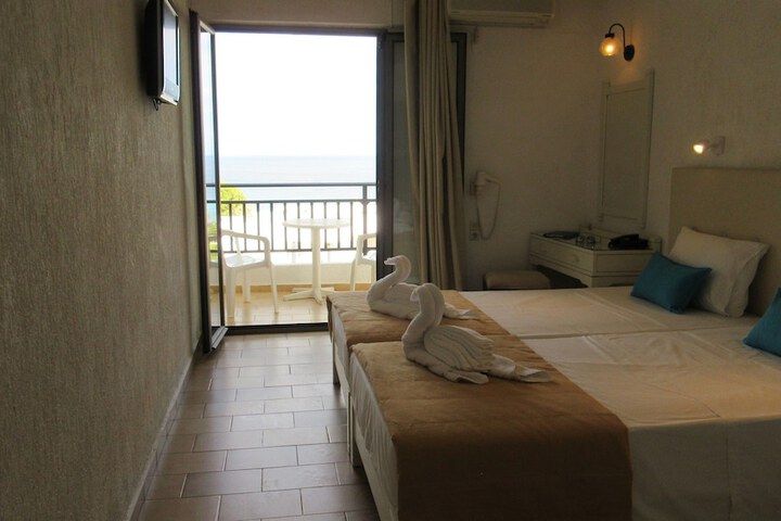Room 8 of 52