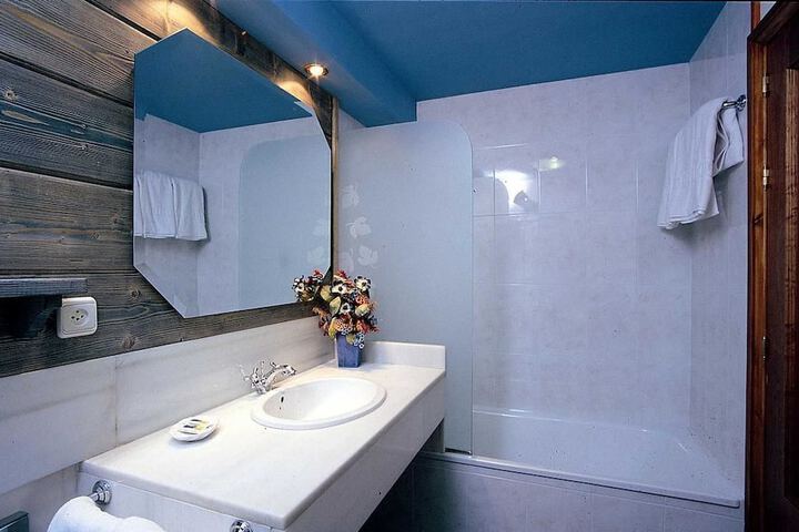 Room 20 of 34