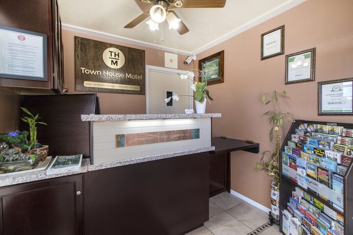 Town House Motel – Historic Old Town Eureka in Eureka, CA