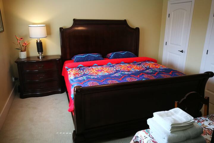 Room 8 of 63