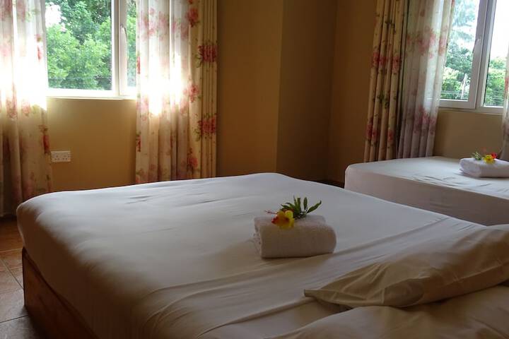 Room 13 of 48