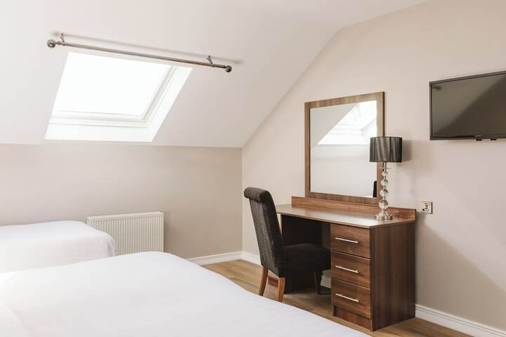 Room 29 of 146
